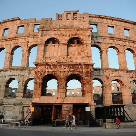 Rojnic * Pula