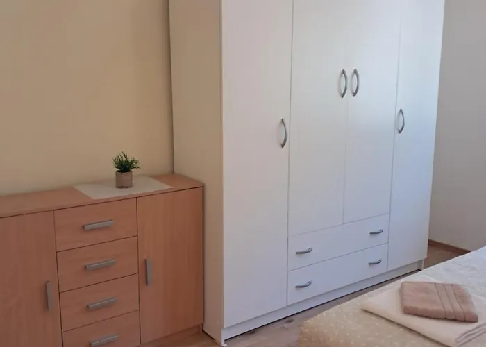 Rojnic Lägenhet Pula